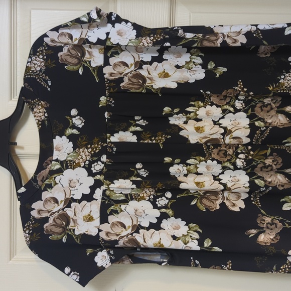 EUC White Birch Top - Large - Picture 8 of 9